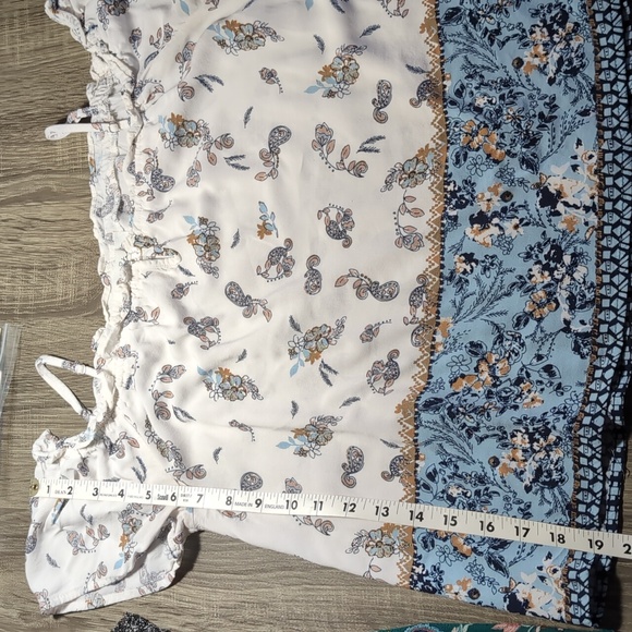 Love Tree Blue and White Blouse - Picture 6 of 6